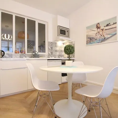 Center - Modern Cocoon - Bookingalsace Apartment *