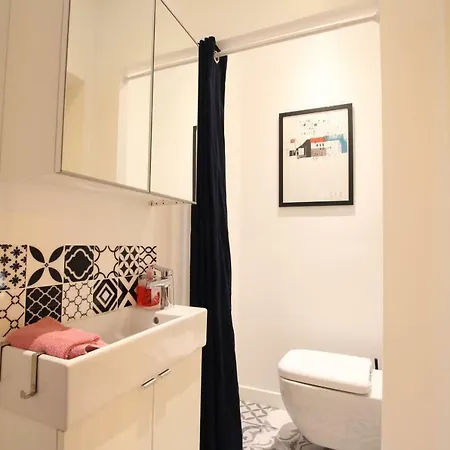 Center - Modern Cocoon - Bookingalsace