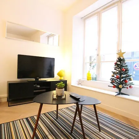Center - Modern Cocoon - Bookingalsace Appartement *