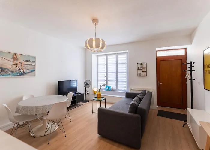 Center - Modern Cocoon - Bookingalsace * 科尔马